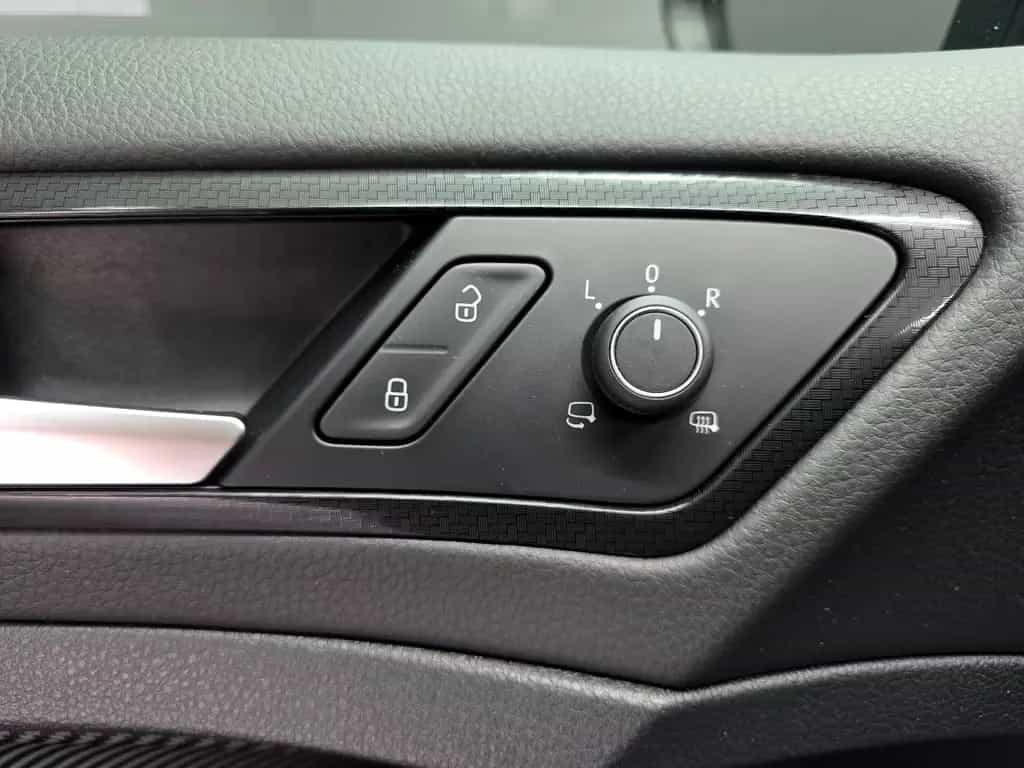 Volkswagen Golf VII R 4Motion, PANO, ACC, R-KAM, LED, DYN A 06/2017-photo-18