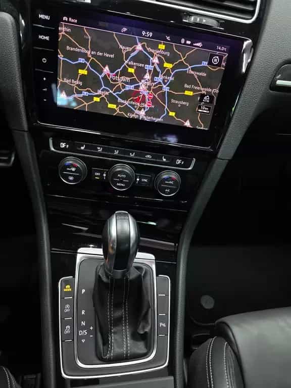 Volkswagen Golf VII R 4Motion, PANO, ACC, R-KAM, LED, DYN A 06/2017-photo-21