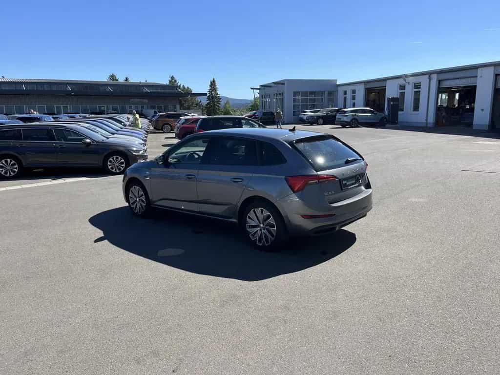Skoda Scala 1.5 TSI Tour LED PDC SHZ Navi 11/2022-photo-10