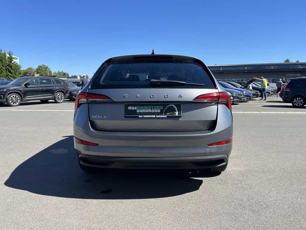 Skoda Scala 1.5 TSI Tour LED PDC SHZ Navi 11/2022-photo-8