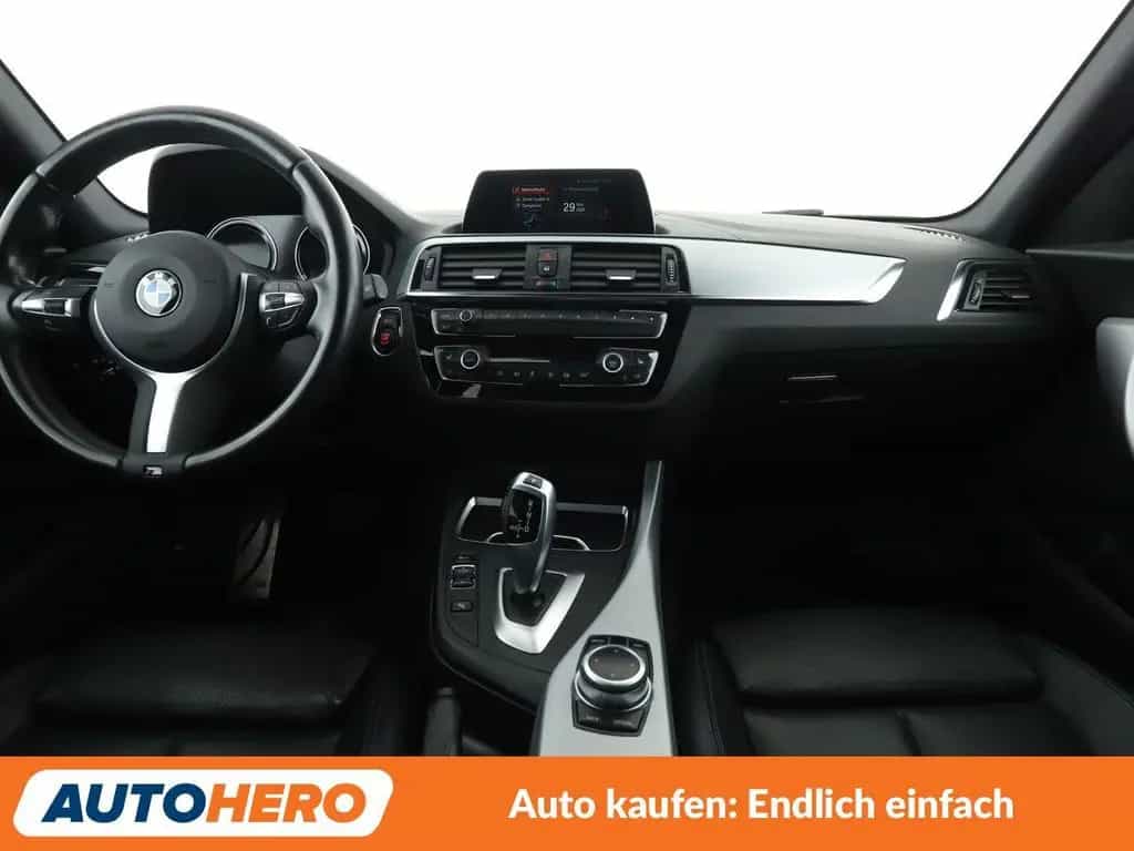 BMW 118 1er 118i Edition M Sport Shadow Aut.*NAVI*LED* 12/2018-photo-11