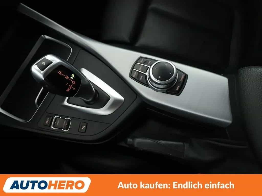 BMW 118 1er 118i Edition M Sport Shadow Aut.*NAVI*LED* 12/2018-photo-22