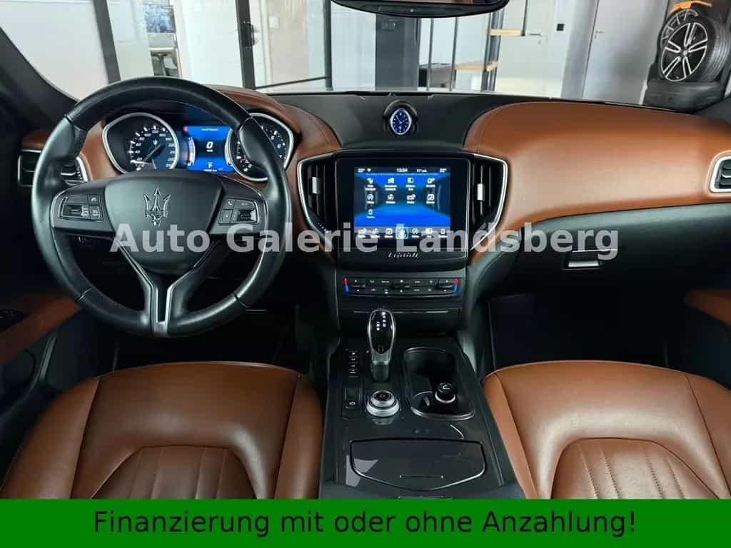 Maserati Ghibli 3.0 V6 TwinTurbo*Glasdach*LED*Navi*Leder* 08/2017-photo-14
