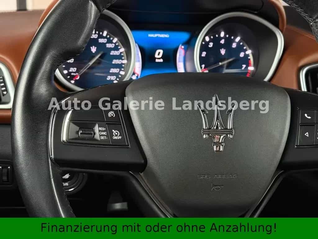 Maserati Ghibli 3.0 V6 TwinTurbo*Glasdach*LED*Navi*Leder* 08/2017-photo-25