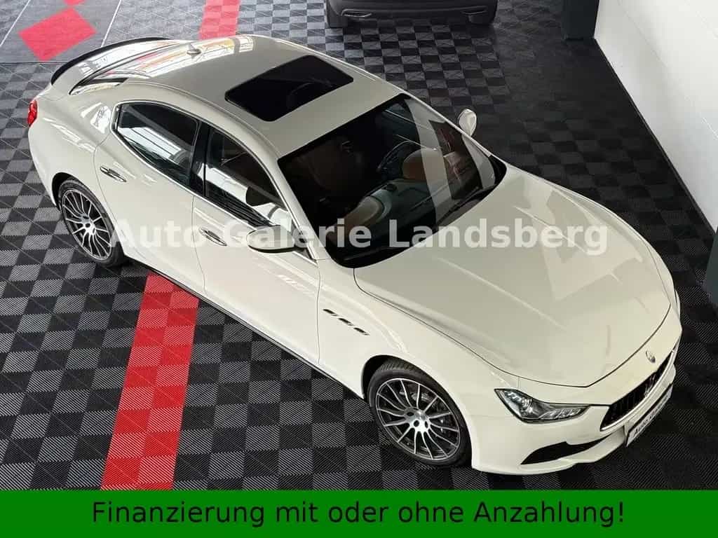 Maserati Ghibli 3.0 V6 TwinTurbo*Glasdach*LED*Navi*Leder* 08/2017-photo-6