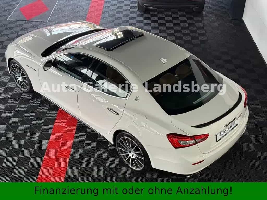 Maserati Ghibli 3.0 V6 TwinTurbo*Glasdach*LED*Navi*Leder* 08/2017-photo-7