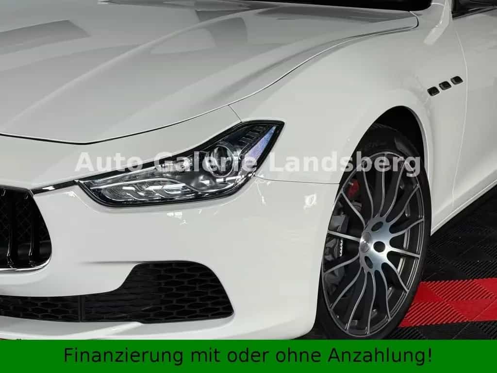 Maserati Ghibli 3.0 V6 TwinTurbo*Glasdach*LED*Navi*Leder* 08/2017-photo-9
