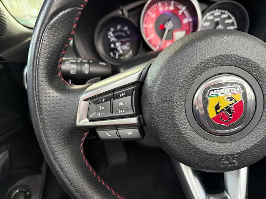 Abarth 124 Spider LED BOSE LEDER NAV SHZ 10/2018-photo-13