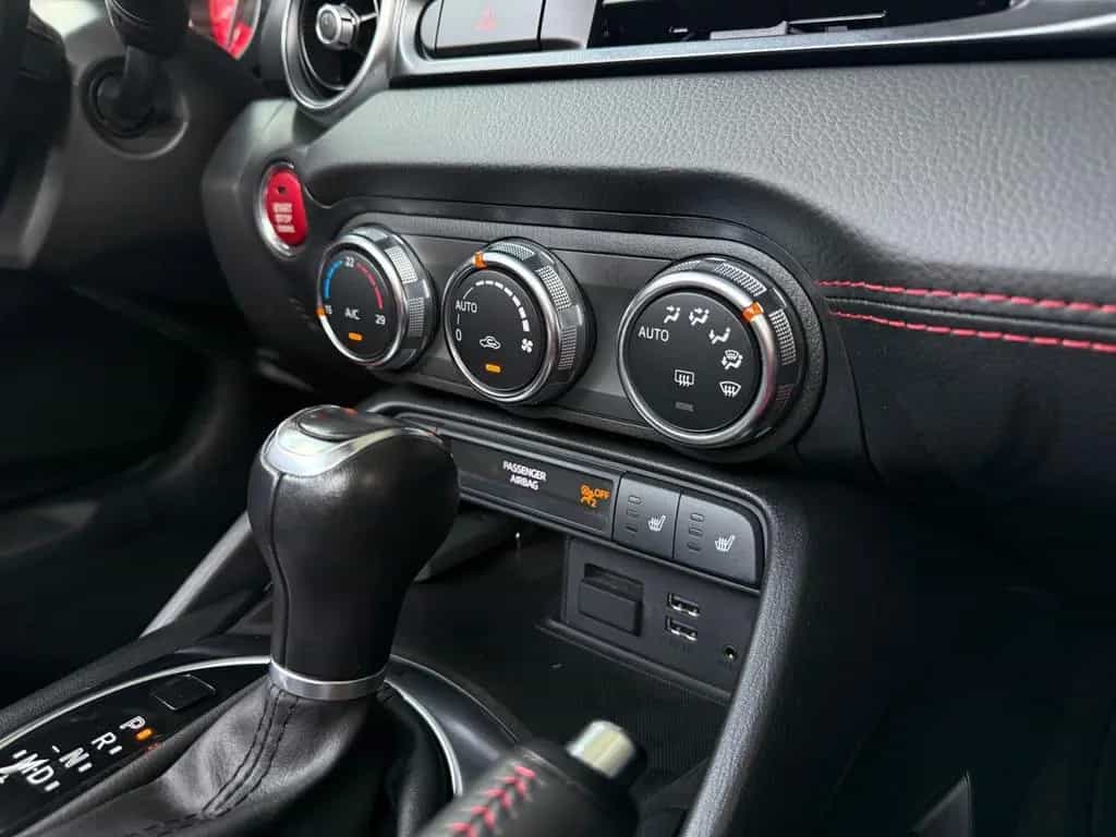 Abarth 124 Spider LED BOSE LEDER NAV SHZ 10/2018-photo-18