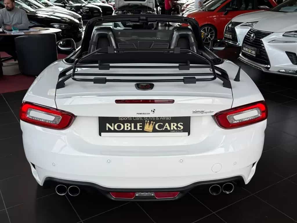 Abarth 124 Spider LED BOSE LEDER NAV SHZ 10/2018-photo-5
