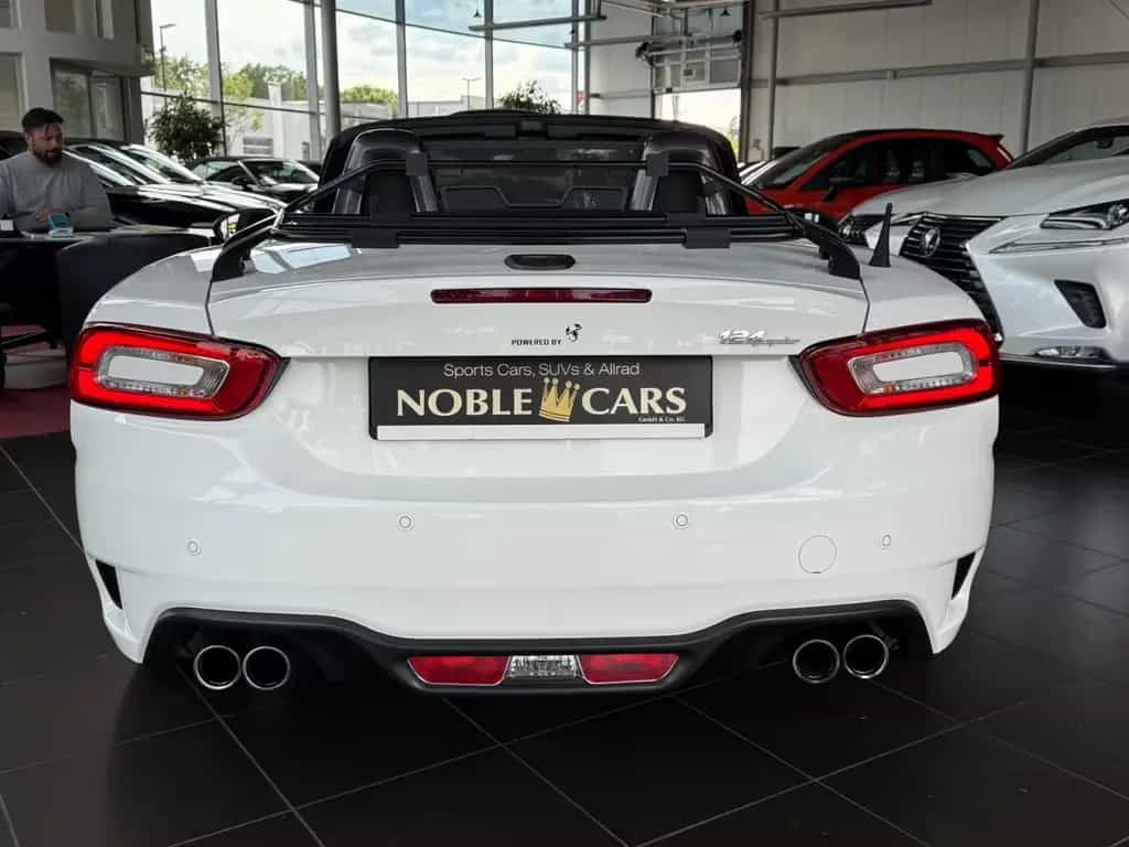 Abarth 124 Spider LED BOSE LEDER NAV SHZ 10/2018-photo-6