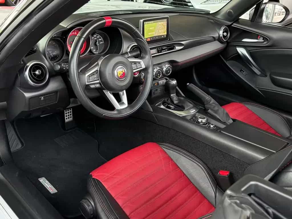 Abarth 124 Spider LED BOSE LEDER NAV SHZ 10/2018-photo-8