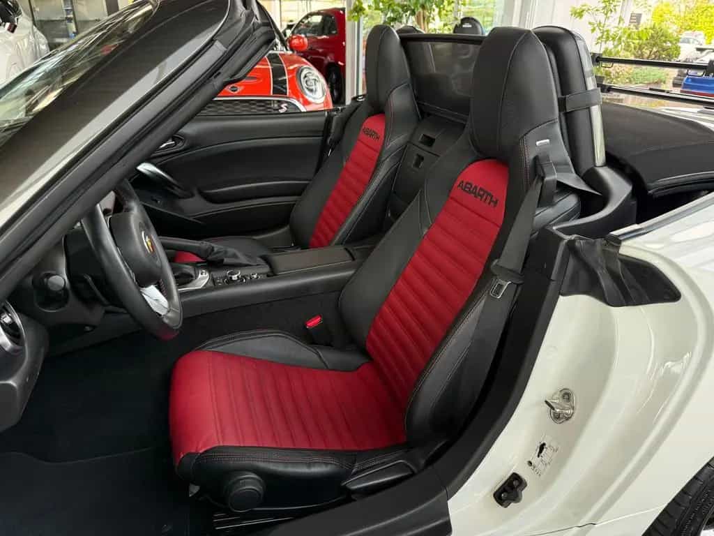 Abarth 124 Spider LED BOSE LEDER NAV SHZ 10/2018-photo-9