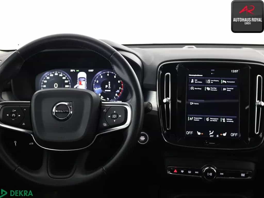 Volvo XC40 XC 40 T3 Momentum KAMERA,SENSUS,SPURHALTE,AHK,SH 02/2020-photo-14