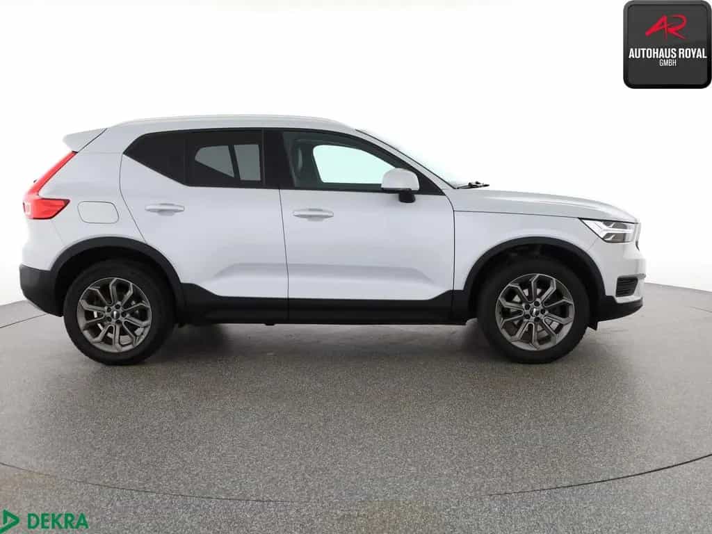 Volvo XC40 XC 40 T3 Momentum KAMERA,SENSUS,SPURHALTE,AHK,SH 02/2020-photo-5