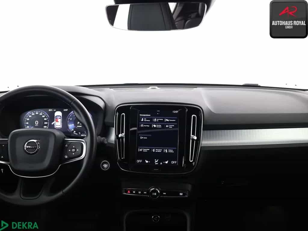 Volvo XC40 XC 40 T3 Momentum KAMERA,SENSUS,SPURHALTE,AHK,SH 02/2020-photo-8