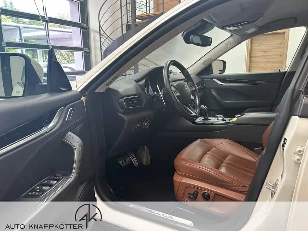 Maserati Levante 3,0 V6 Diesel Chrome-Line Exterieur/Klim 09/2016-photo-8