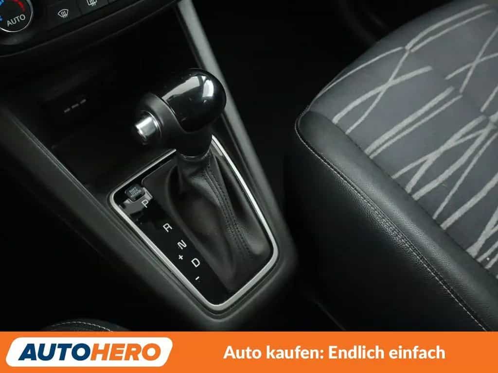 Kia Venga 1.6 Dream Team Aut*NAVI*CAM*PDC*SHZ*AHK* 08/2019-photo-23