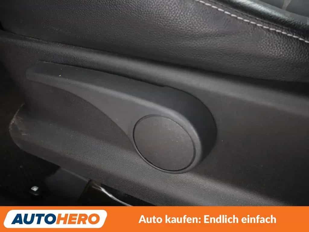 Kia Venga 1.6 Dream Team Aut*NAVI*CAM*PDC*SHZ*AHK* 08/2019-photo-30