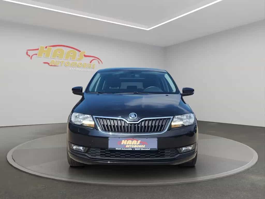 Skoda Rapid Spaceback Ambition *Navi*Panorama*Kamera* 07/2018-photo-1