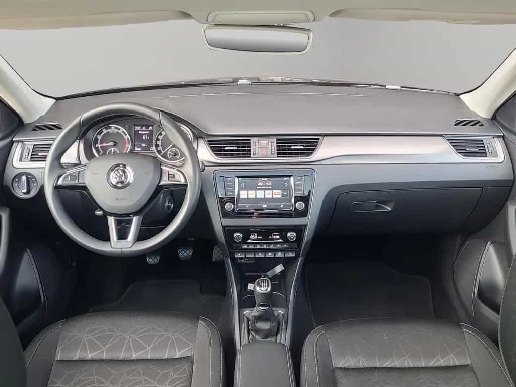 Skoda Rapid Spaceback Ambition *Navi*Panorama*Kamera* 07/2018-photo-11
