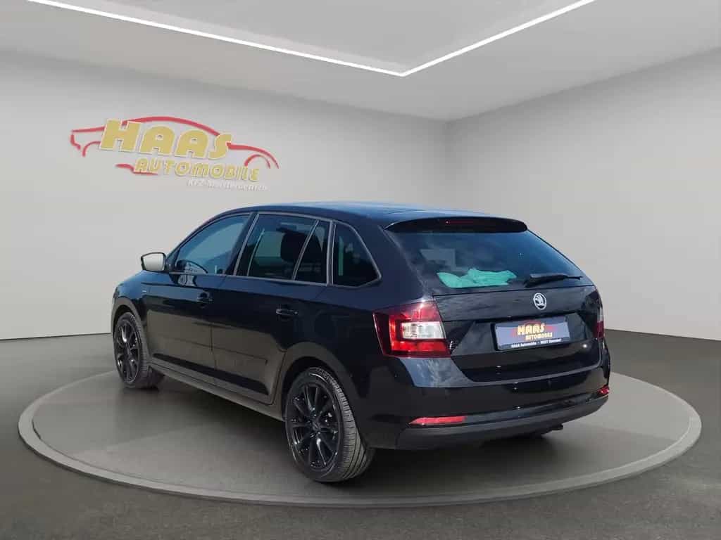 Skoda Rapid Spaceback Ambition *Navi*Panorama*Kamera* 07/2018-photo-5