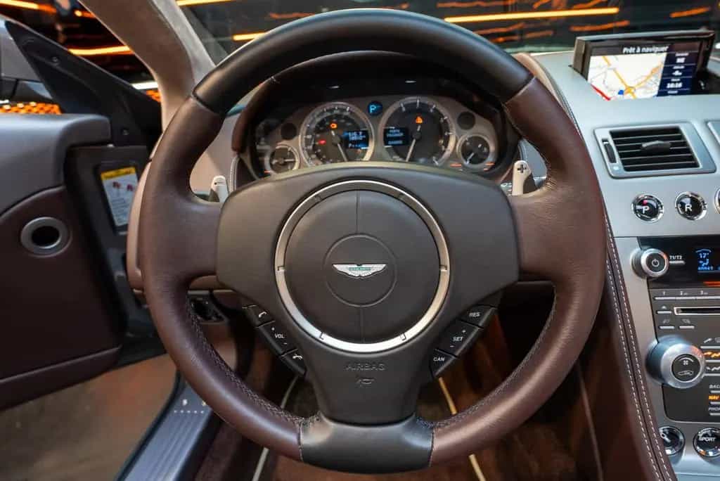 Aston Martin Virage Volante Touchtronic*2nd Hand 04/2012-photo-36