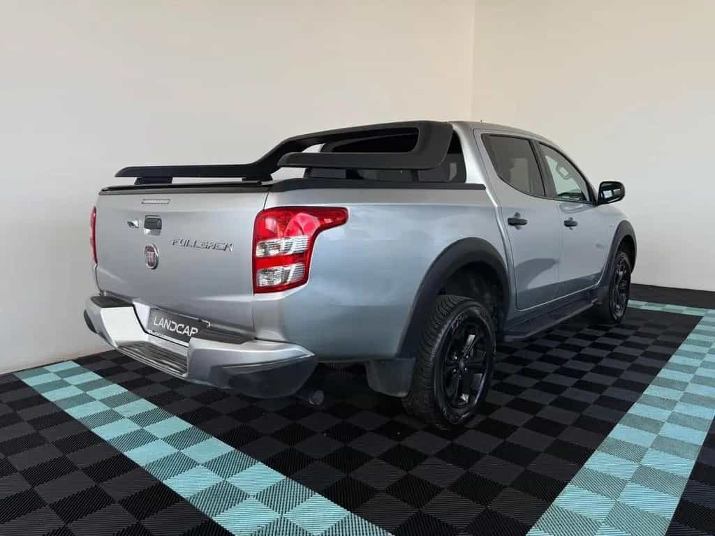 Fiat Fullback 2.4 180CV aut. Cross Plus 06/2018-photo-2
