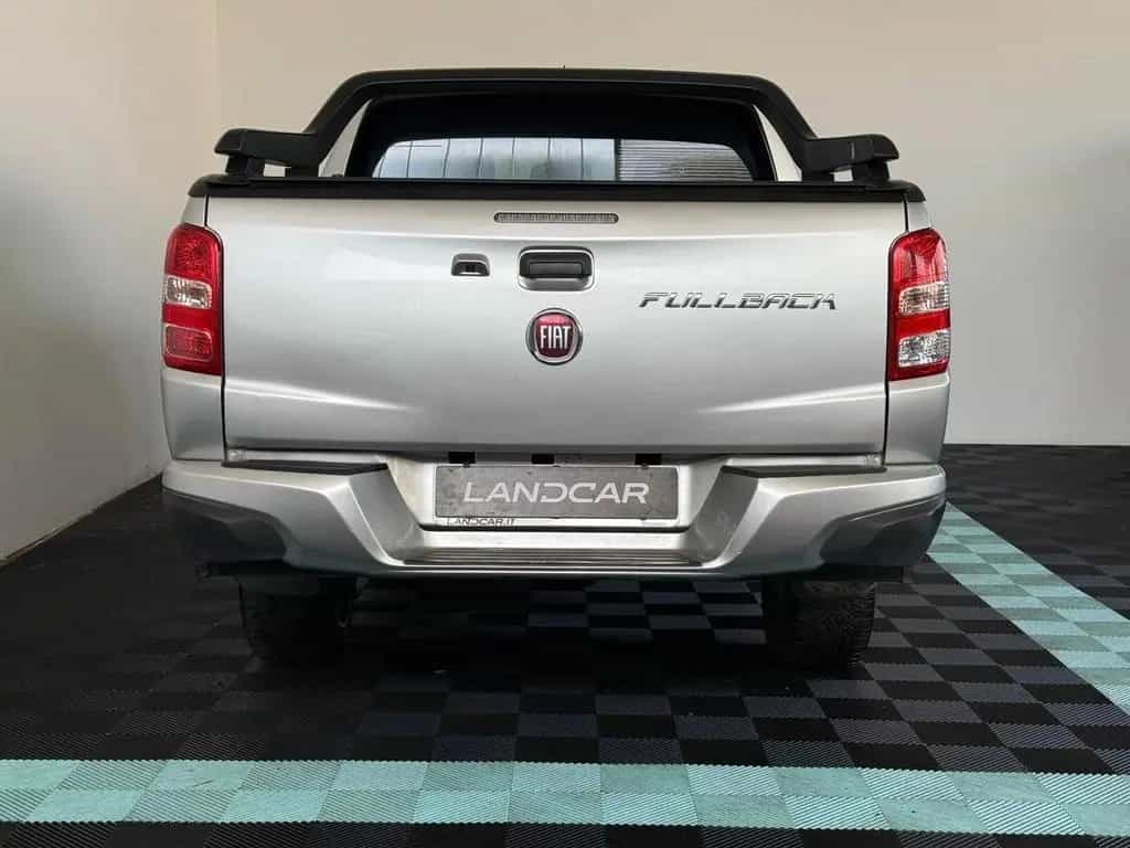 Fiat Fullback 2.4 180CV aut. Cross Plus 06/2018-photo-3