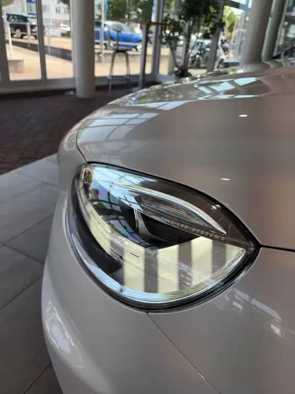 Volvo V40 R-Design T3 Navi Klima AHK LED 04/2019-photo-10