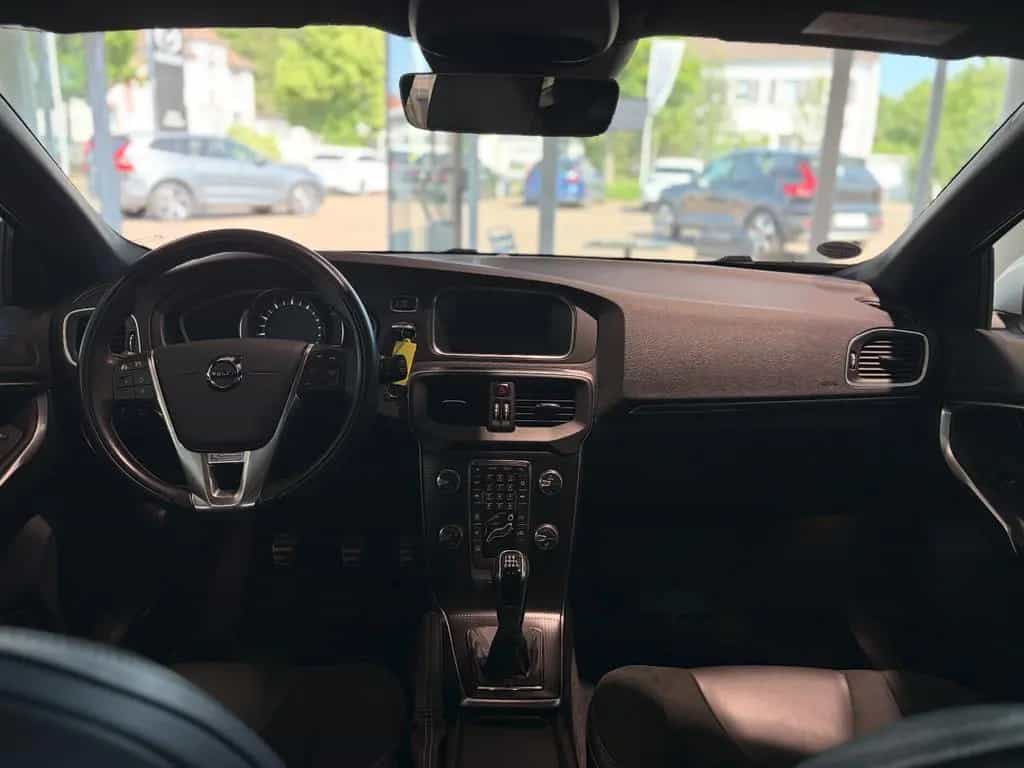 Volvo V40 R-Design T3 Navi Klima AHK LED 04/2019-photo-30