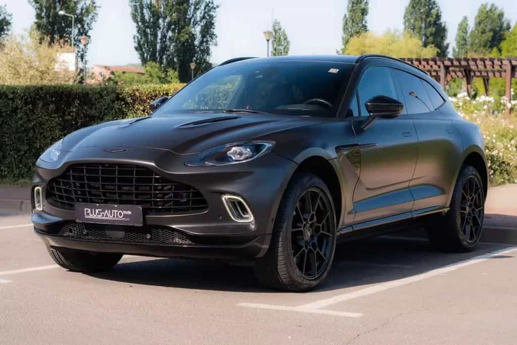 Aston Martin DBX 4.0 V8_MagnoBlack 03/2021-photo-0