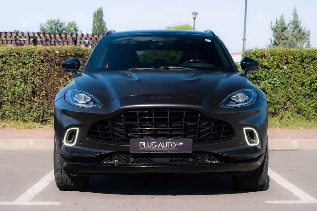 Aston Martin DBX 4.0 V8_MagnoBlack 03/2021-photo-1