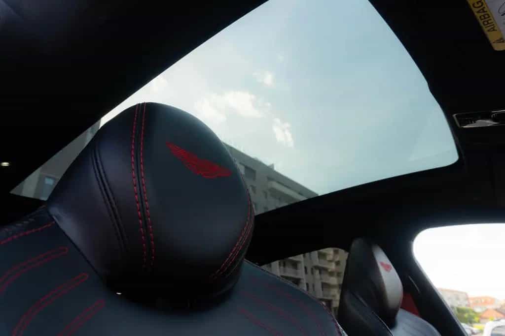 Aston Martin DBX 4.0 V8_MagnoBlack 03/2021-photo-31