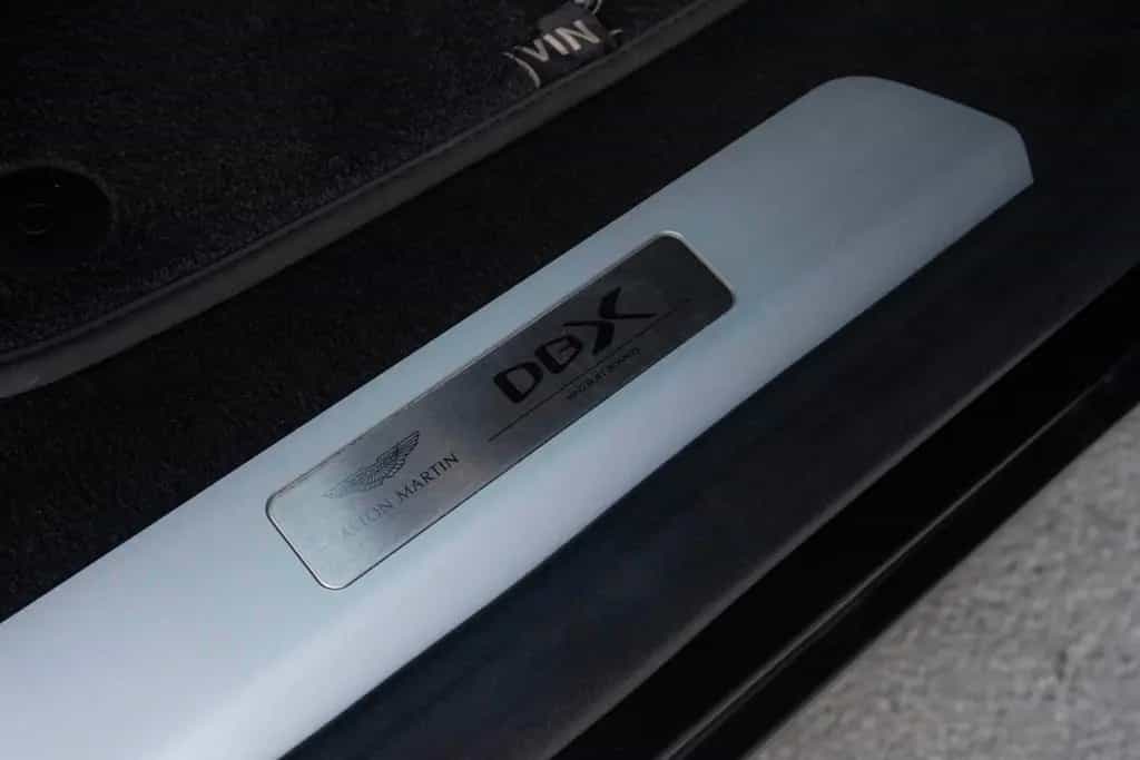 Aston Martin DBX 4.0 V8_MagnoBlack 03/2021-photo-37