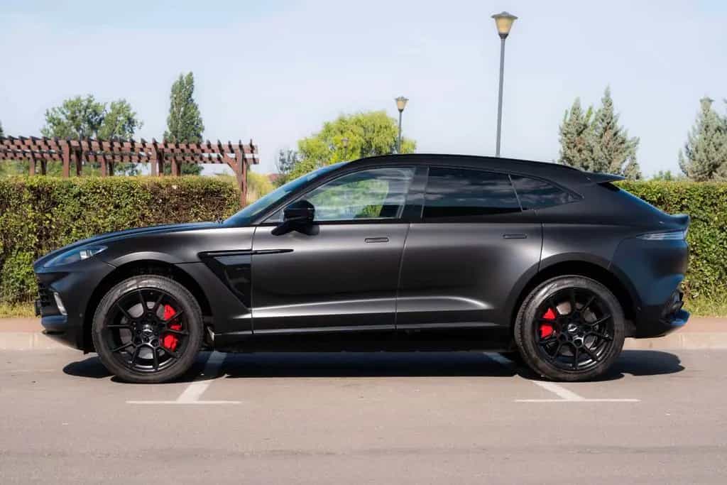Aston Martin DBX 4.0 V8_MagnoBlack 03/2021-photo-4