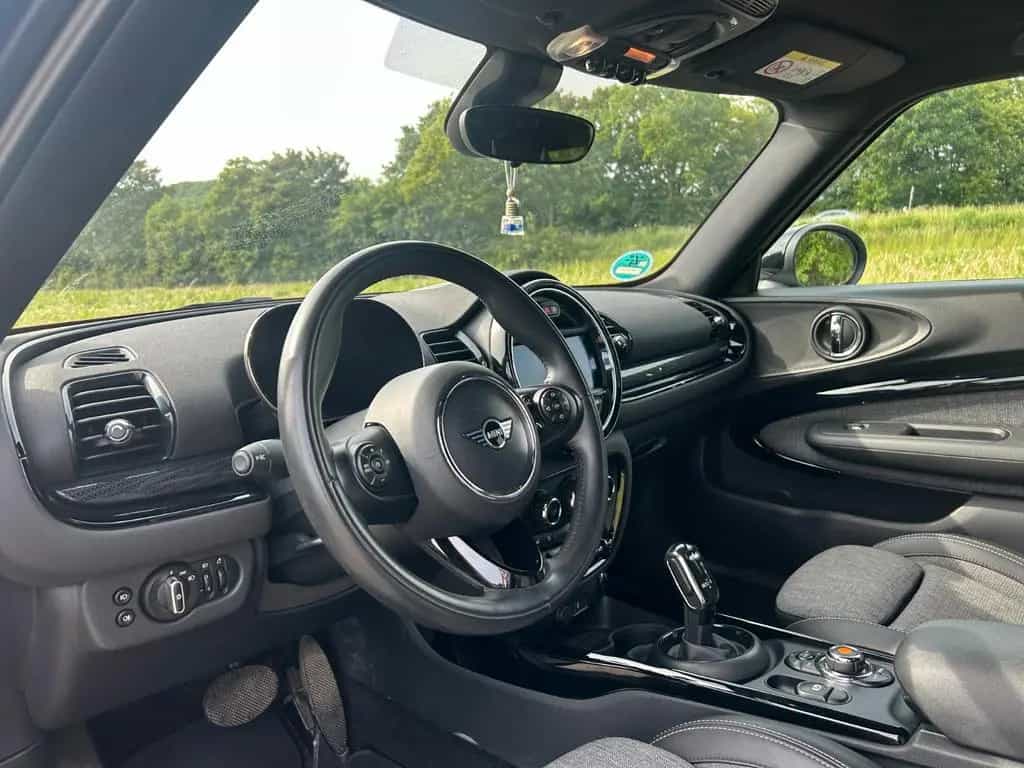 MINI Cooper Clubman 1.5 Navi PDC Sitzheizung 01/2021-photo-10