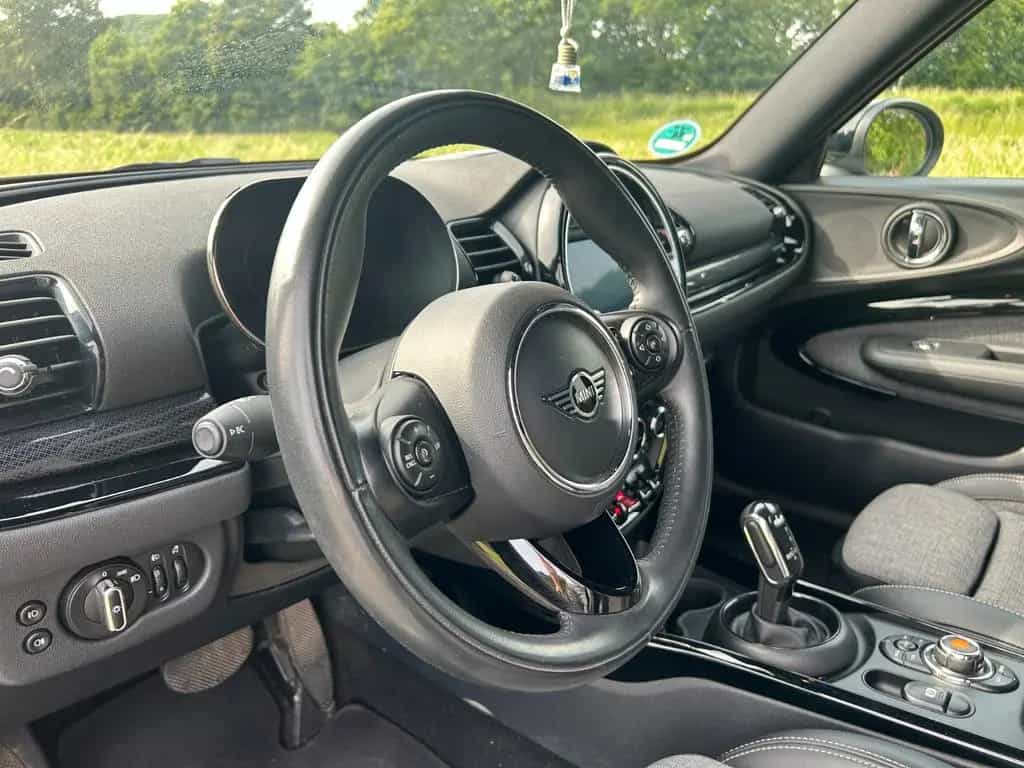 MINI Cooper Clubman 1.5 Navi PDC Sitzheizung 01/2021-photo-13