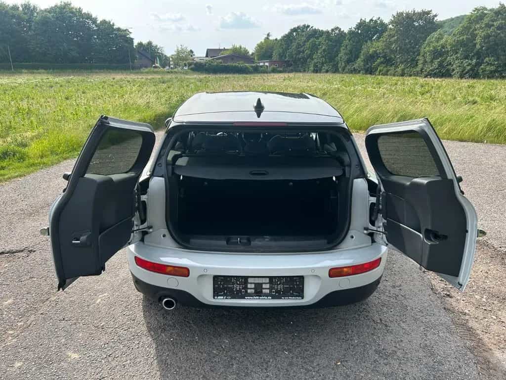 MINI Cooper Clubman 1.5 Navi PDC Sitzheizung 01/2021-photo-19