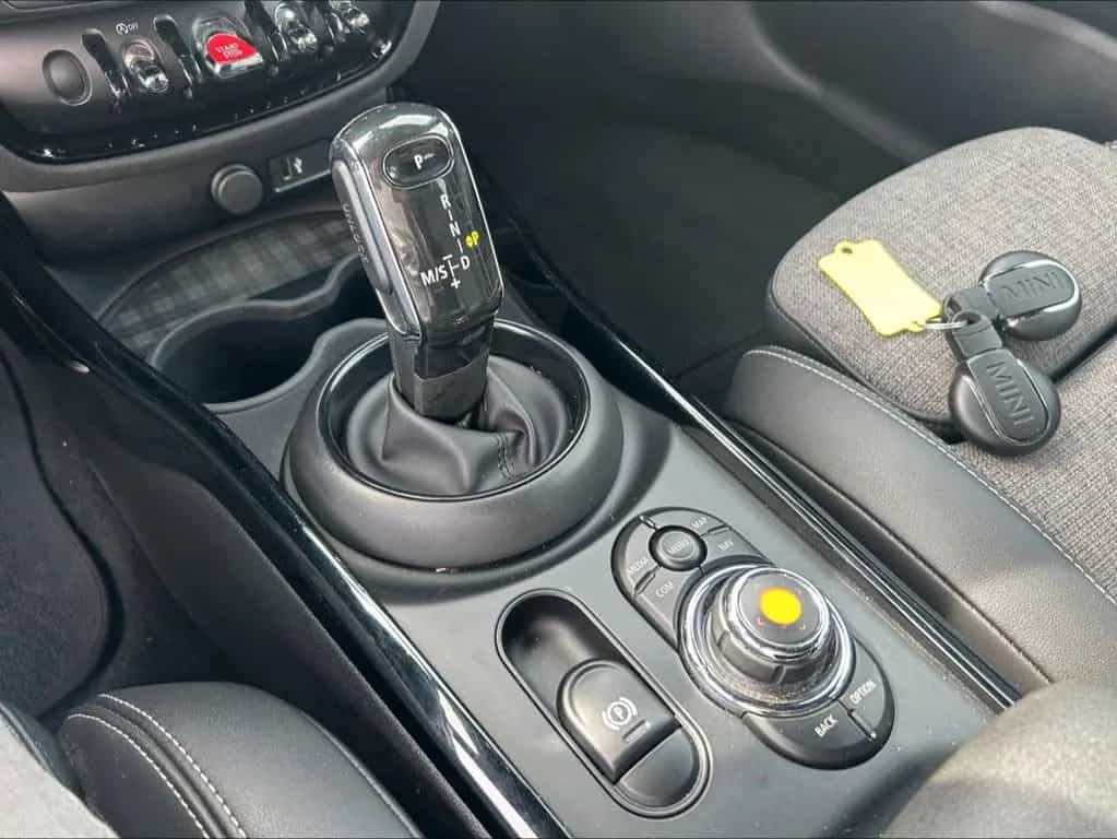 MINI Cooper Clubman 1.5 Navi PDC Sitzheizung 01/2021-photo-28