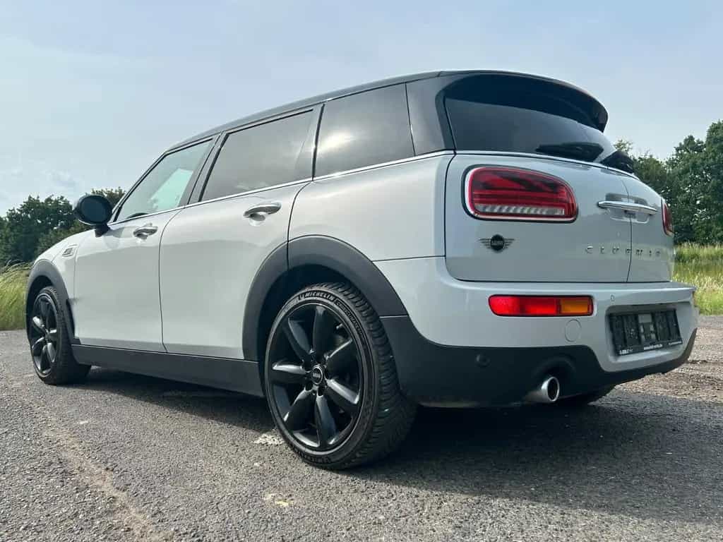 MINI Cooper Clubman 1.5 Navi PDC Sitzheizung 01/2021-photo-43