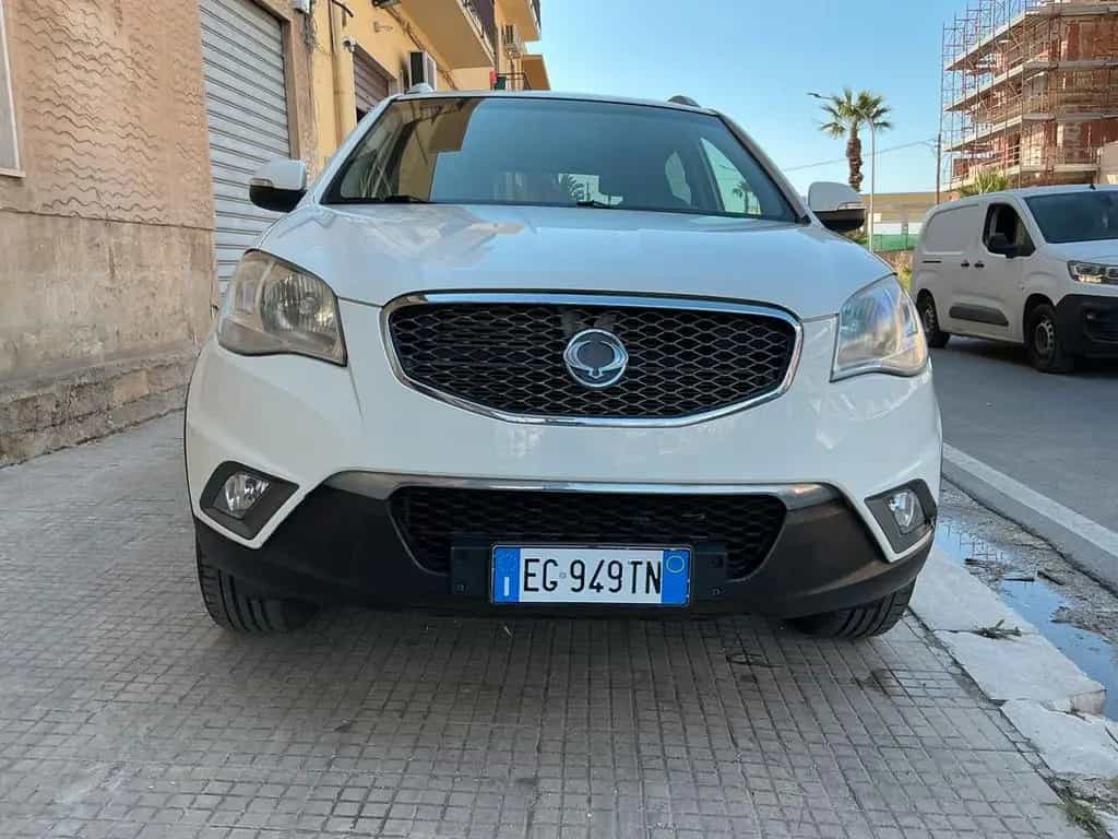 Ssangyong Korando 2.0 e-XDi 175 CV AWD AT Classy 06/2011-photo-1