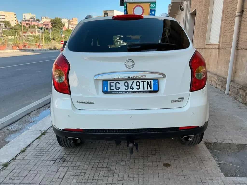 Ssangyong Korando 2.0 e-XDi 175 CV AWD AT Classy 06/2011-photo-7