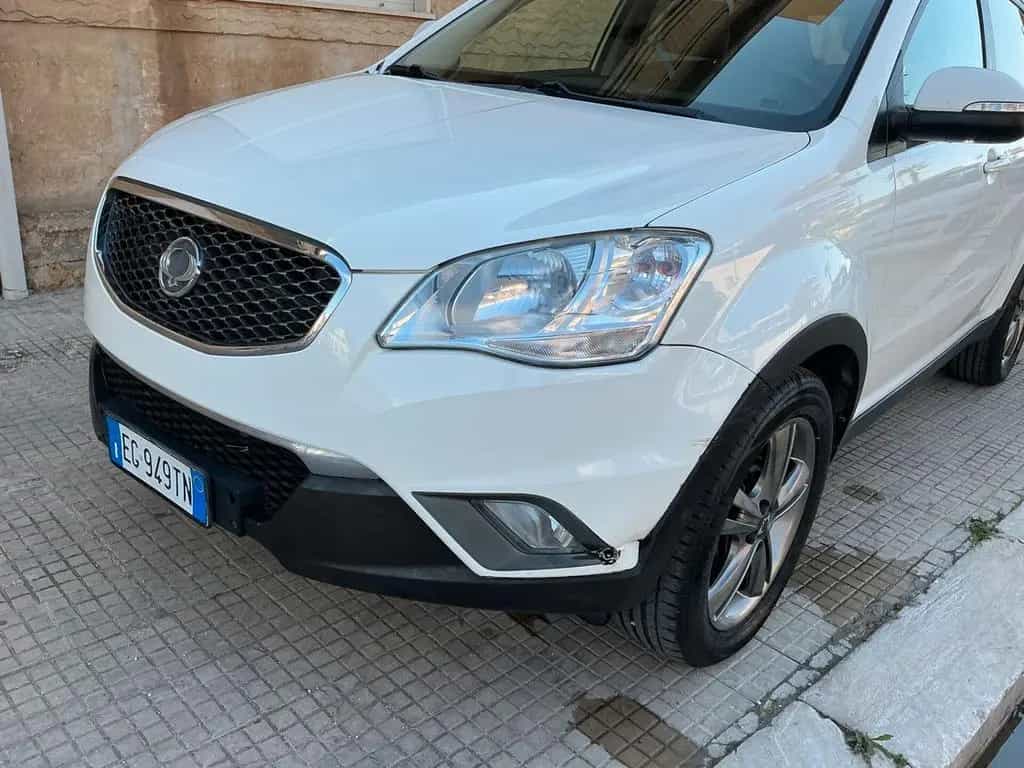 Ssangyong Korando 2.0 e-XDi 175 CV AWD AT Classy 06/2011-photo-8