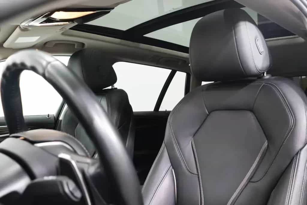 BMW 520 i Tour. Luxury Line*PANO*HEAD-UP*KAMERA*AHK* 01/2020-photo-17