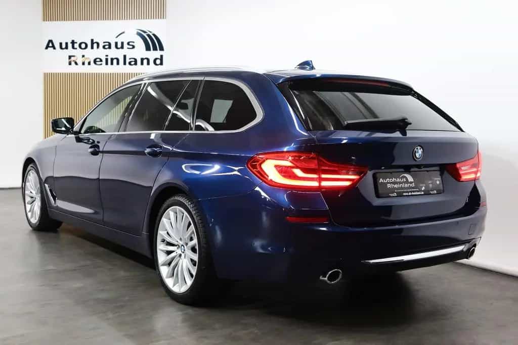 BMW 520 i Tour. Luxury Line*PANO*HEAD-UP*KAMERA*AHK* 01/2020-photo-6