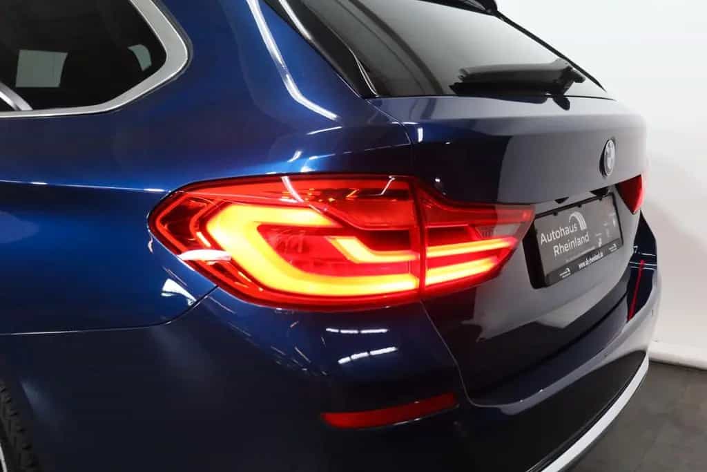 BMW 520 i Tour. Luxury Line*PANO*HEAD-UP*KAMERA*AHK* 01/2020-photo-7