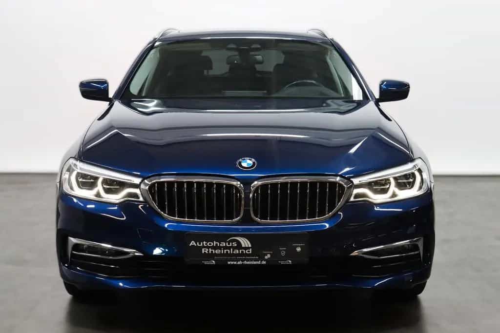 BMW 520 i Tour. Luxury Line*PANO*HEAD-UP*KAMERA*AHK* 01/2020-photo-8