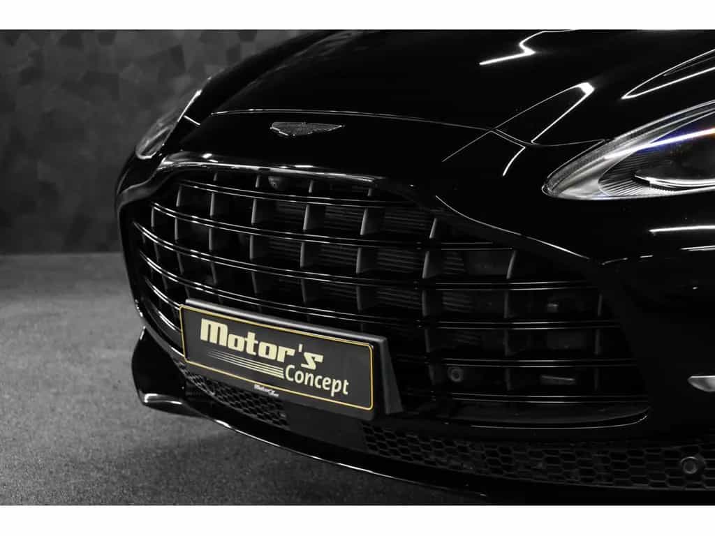 Aston Martin DBX 707 4.0 V8 Bi-Turbo 01/2024-photo-11