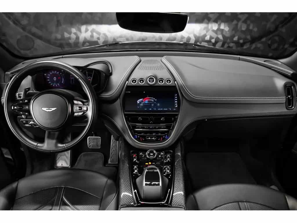 Aston Martin DBX 707 4.0 V8 Bi-Turbo 01/2024-photo-23